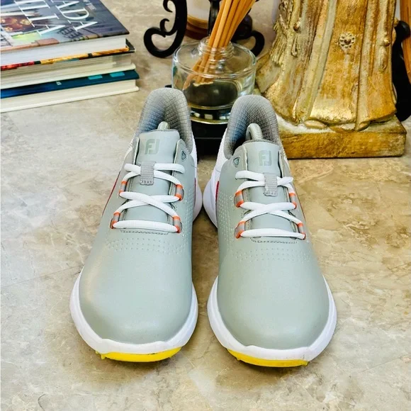 EUC! Footjoy Fuel Womens 6.5M Spikeless Golf Shoes Sneakers Grey/Pink Leather. - Picture 3 of 10